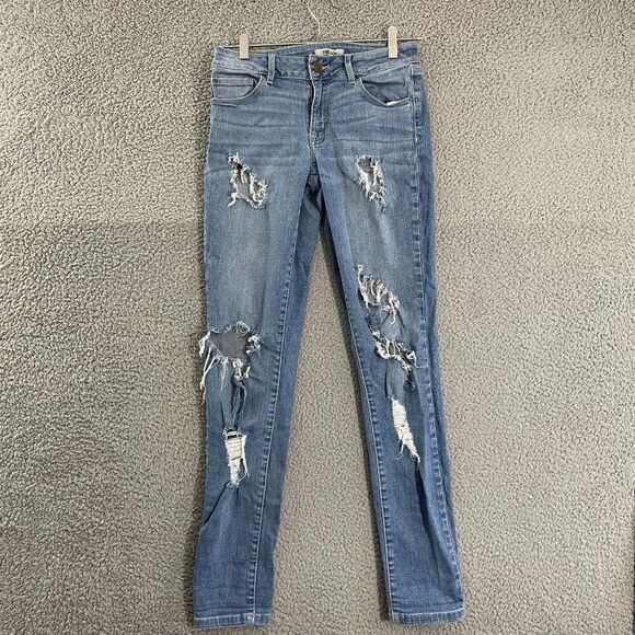 Refuge Skinny Jeans Women 2 Blue Medium Wash Distressed Mid Rise Denim - Picture 1 of 10